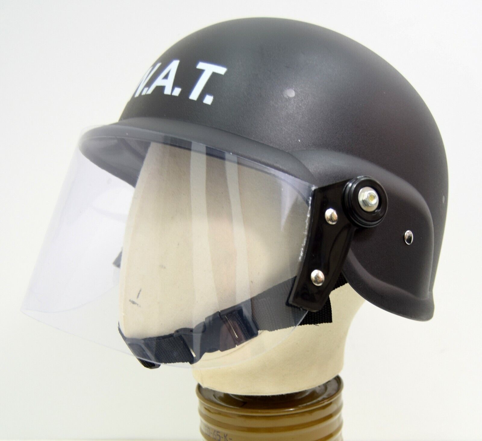 SWAT Style PASGT Plastic Helmet With Visor US Military Police Repro Black M88