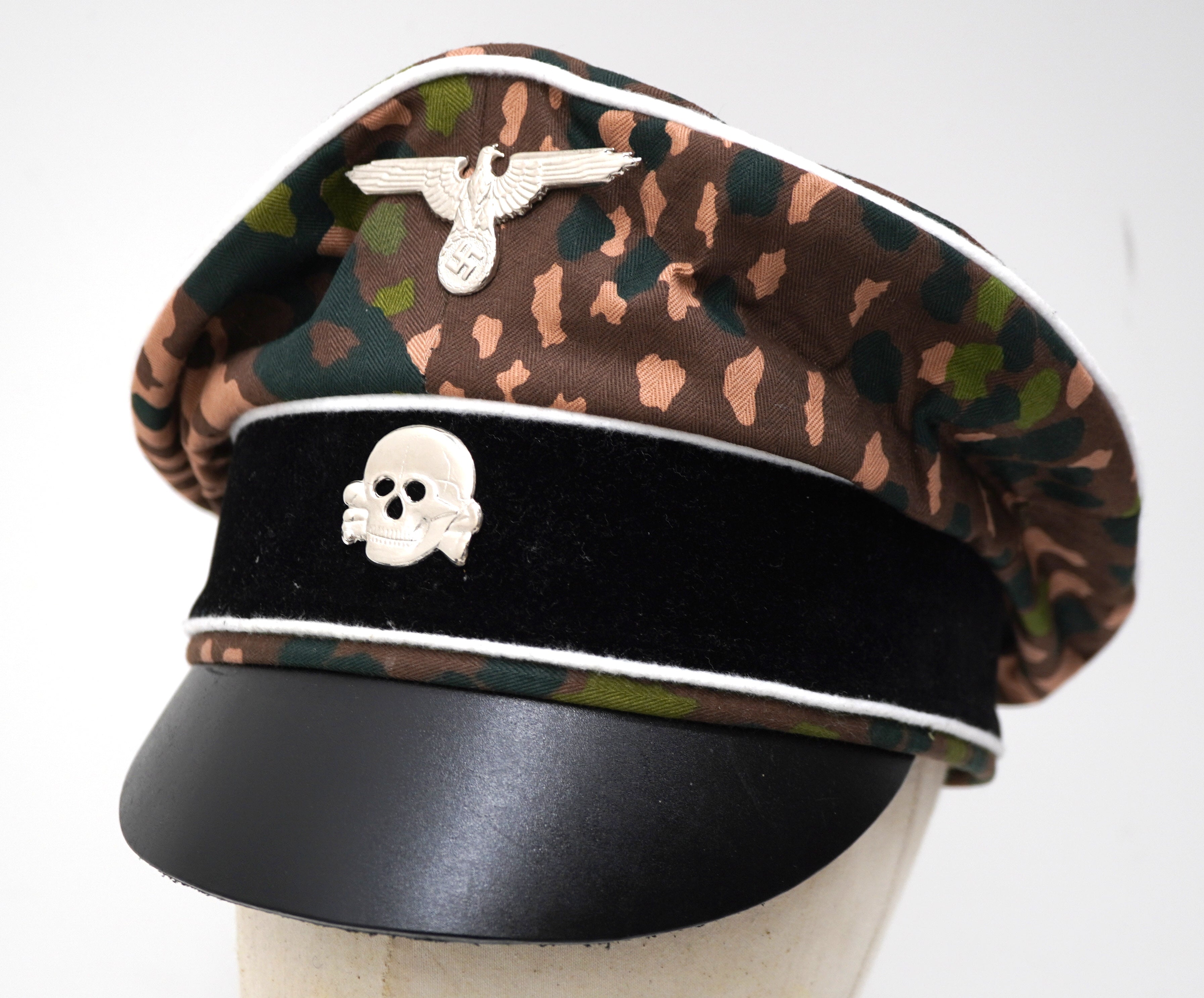German Army WW2 Peak Cap In Pea Dot Camo / Visor Cap WWII