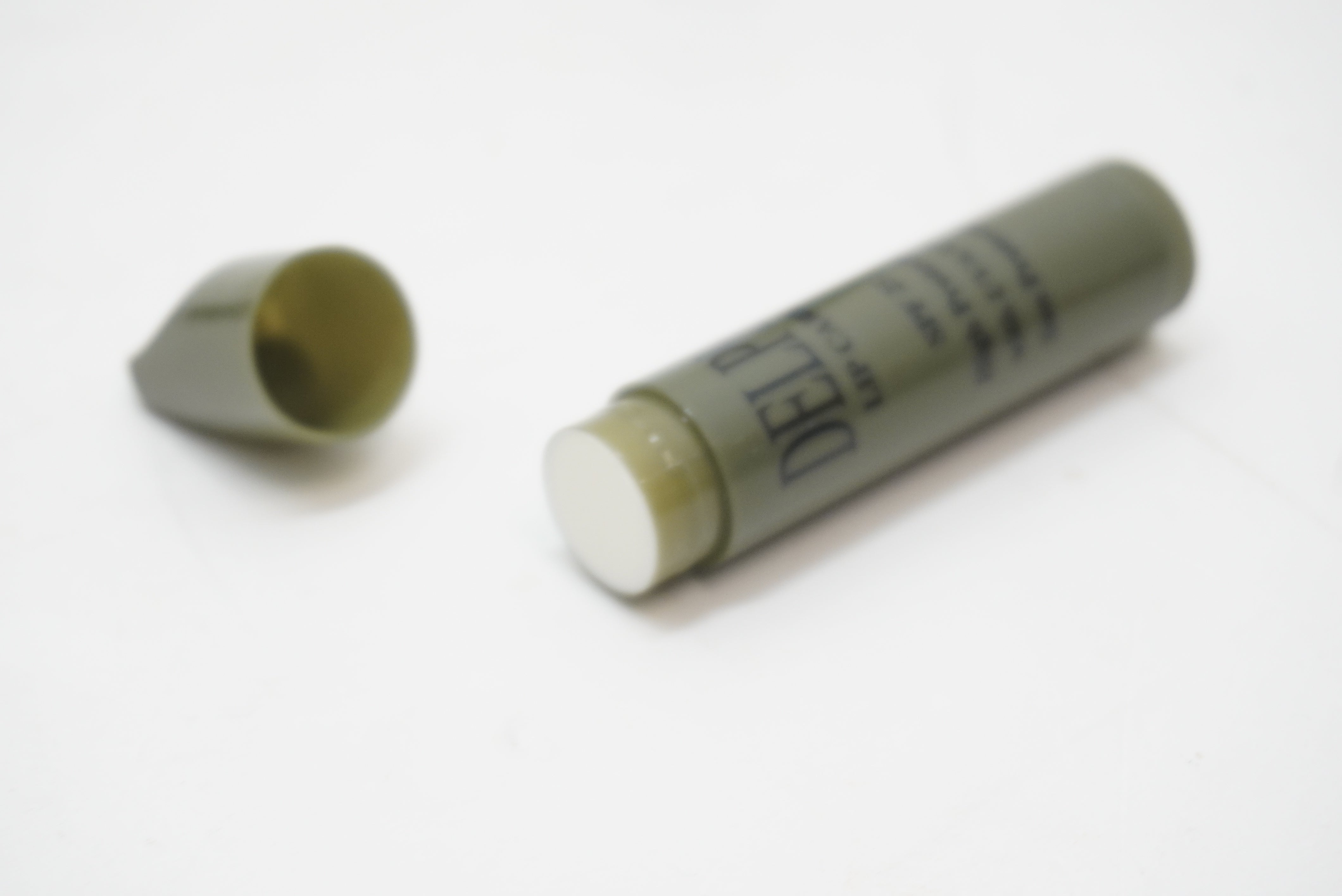 2 X British Army Issue Lip Cream Pocket Size Stick Lip Care SPF25 Delph