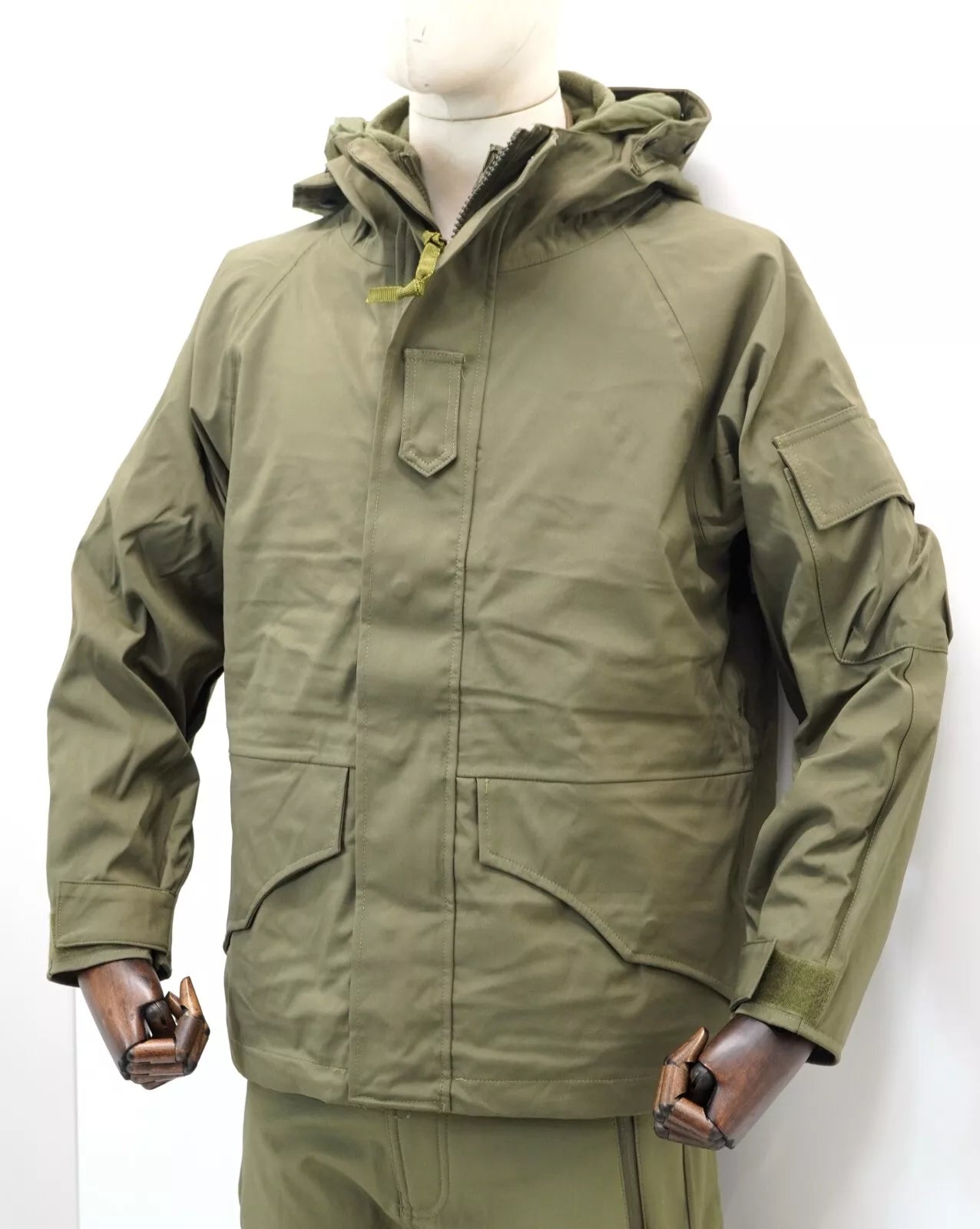 Army OD Green Goretex Jacket With Removable Liner Waterproof Windproof Smock ECW