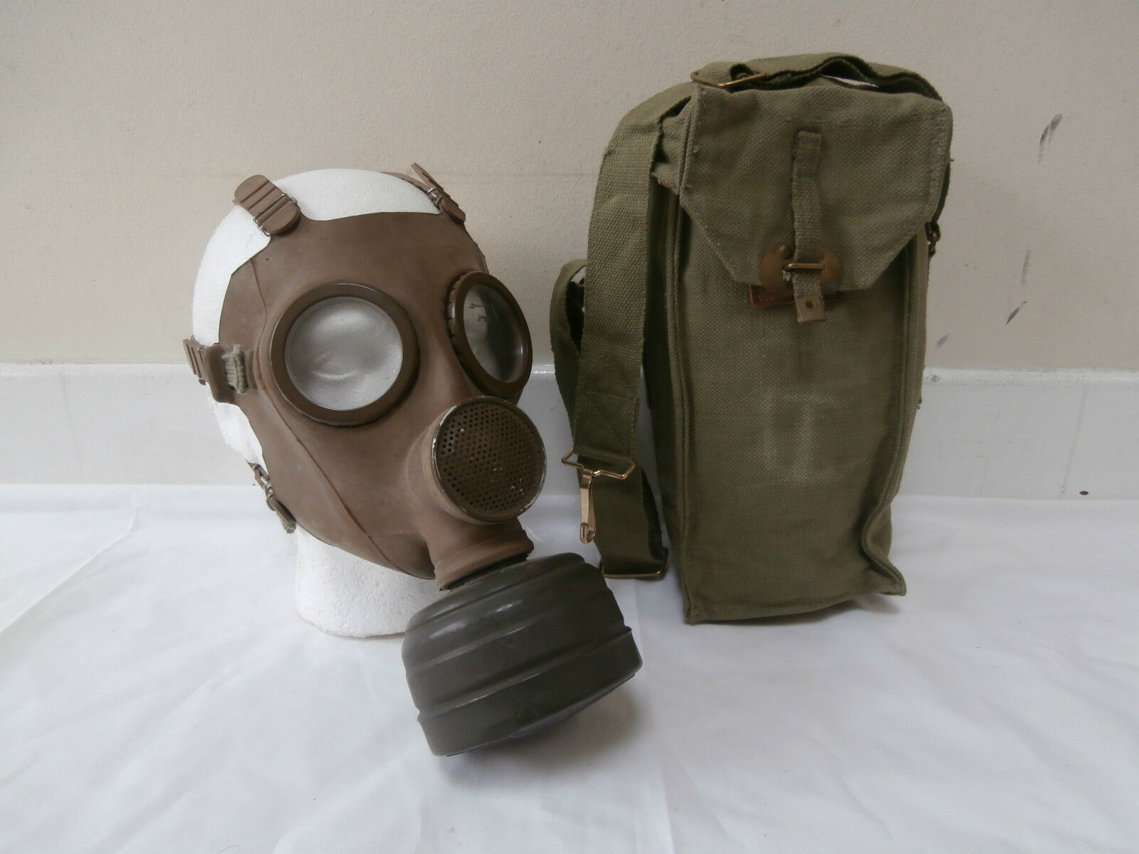 Belgian M51 Army Gas Mask With Filter & Bag Original Military Issue Equipment 